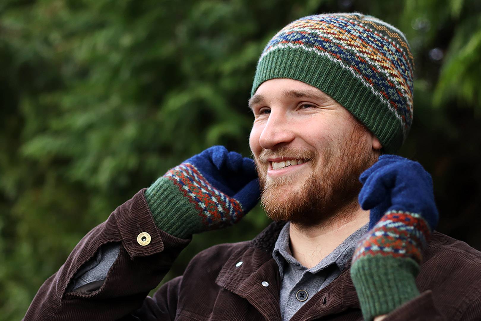 Fair Isle hat and gloves,© Scottish Textiles Showcase